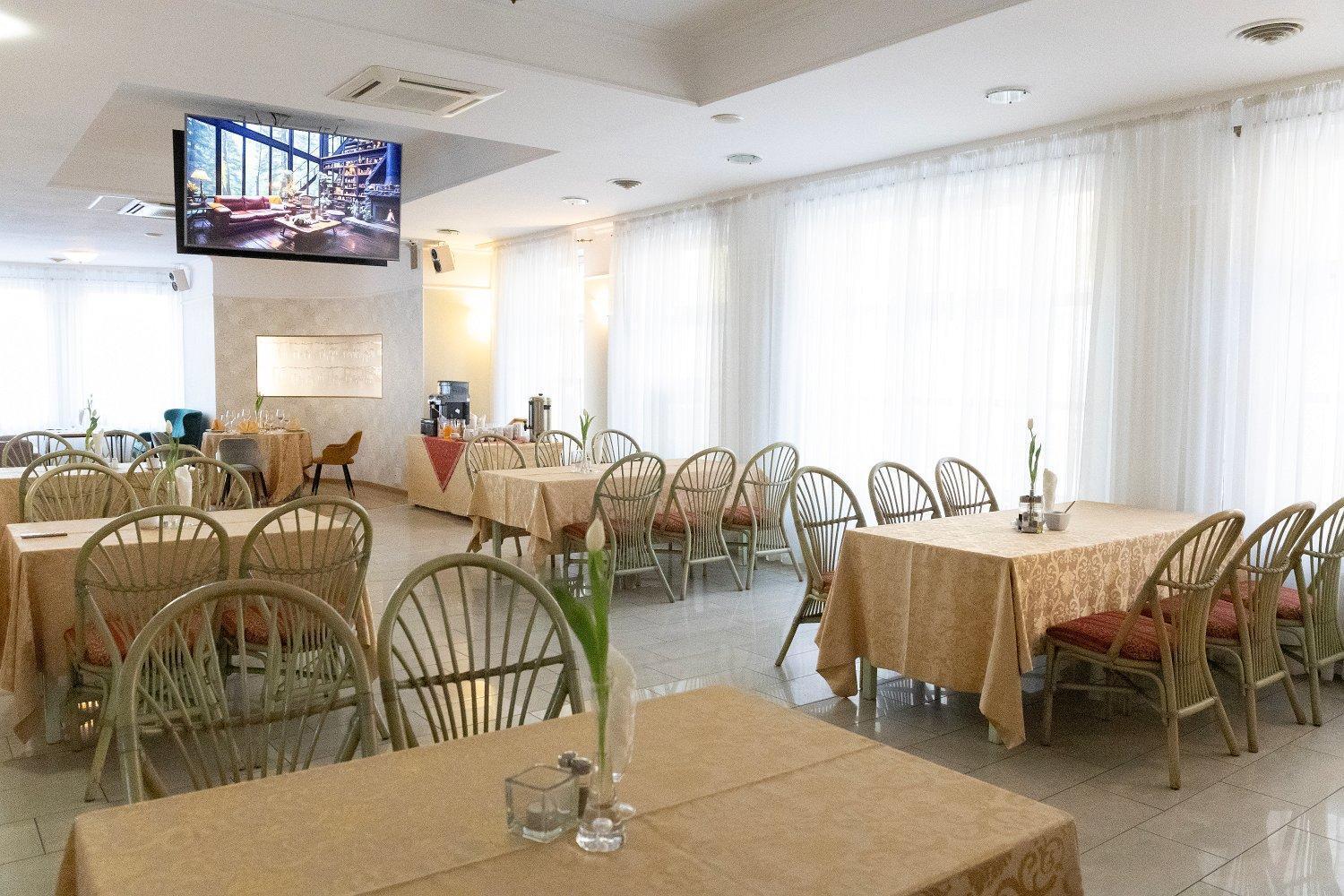 Hotel Calisia Калиш Экстерьер фото