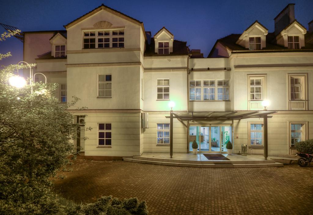 Hotel Calisia Калиш Экстерьер фото