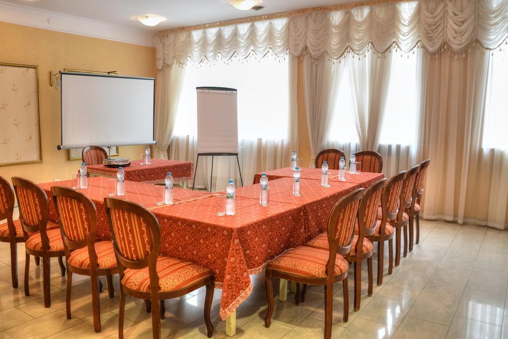 Hotel Calisia Калиш Экстерьер фото