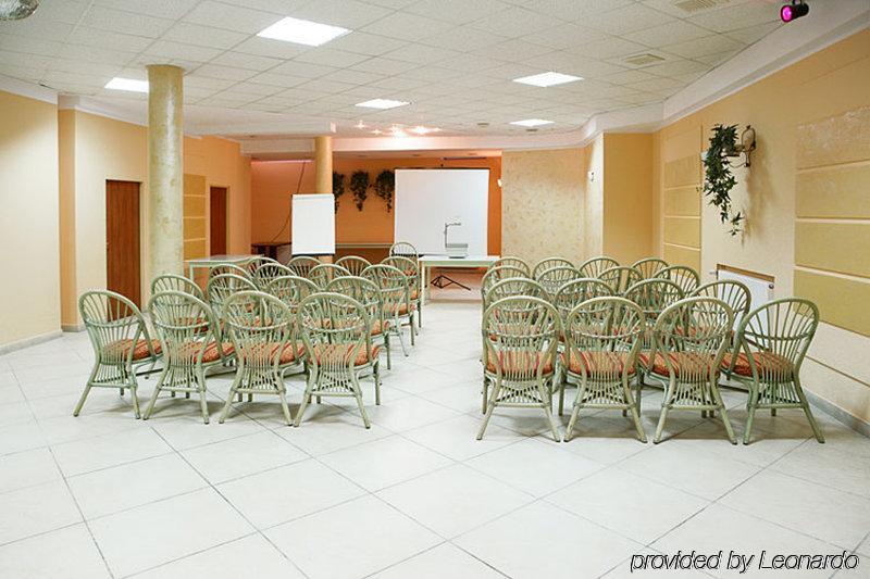 Hotel Calisia Калиш Удобства фото